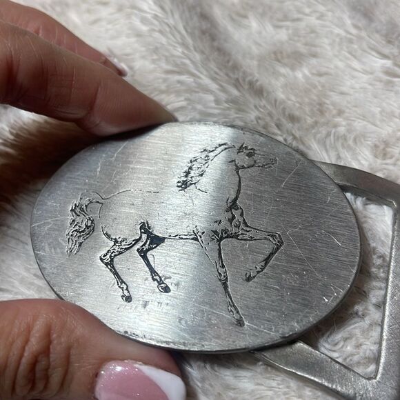 Vintage running horse, pewter belt buckle - Picture 4 of 5